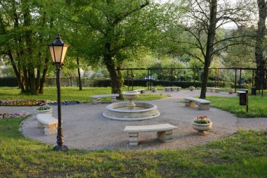 Polonya yemyeşil parklar