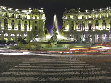 Roma - Piazza della Repubblica - gece