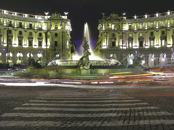 Ρώμη - Piazza della Repubblica - τη νύχτα — Φωτογραφία Αρχείου