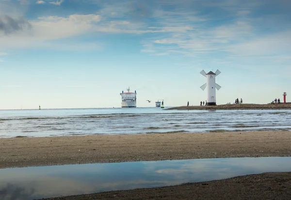 Swinoujscie liman girişinde