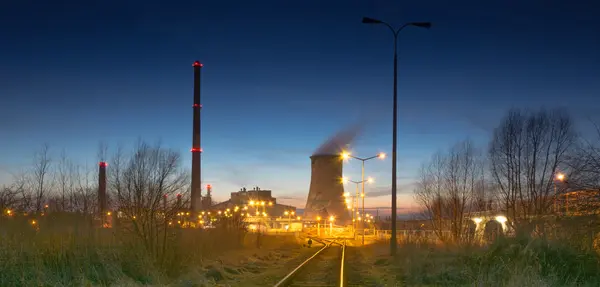 発電所 - 産業ビュー — ストック写真