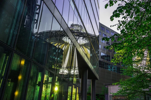 BERLIM, ALEMANHA O Sony Center em Potsdamer Platz — Fotografia de Stock