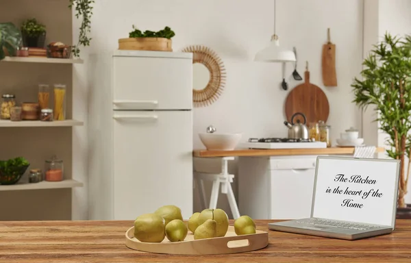 Cerca Mesa Portátil Estilo Fondo Cocina —  Fotos de Stock