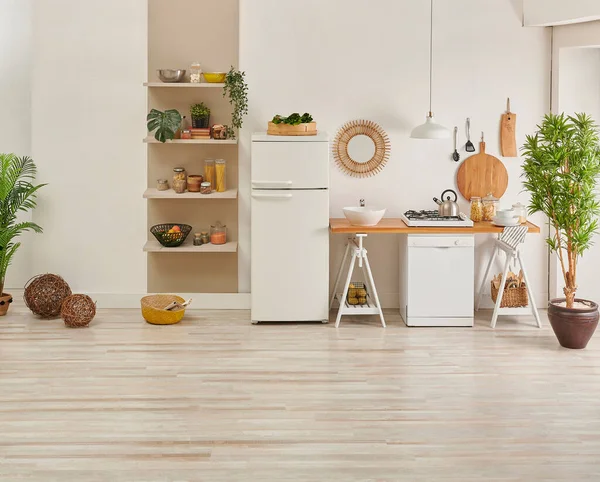 Alfombra Cocina Estilo Parquet Decorativo Nuevo Refrigerador Lavavajillas Estante Espejo —  Fotos de Stock