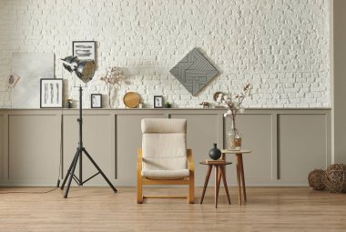 Modern ev konsepti, kahverengi beyaz tuğla duvar, poster çerçeve ahşap sandalye ev tarzı.