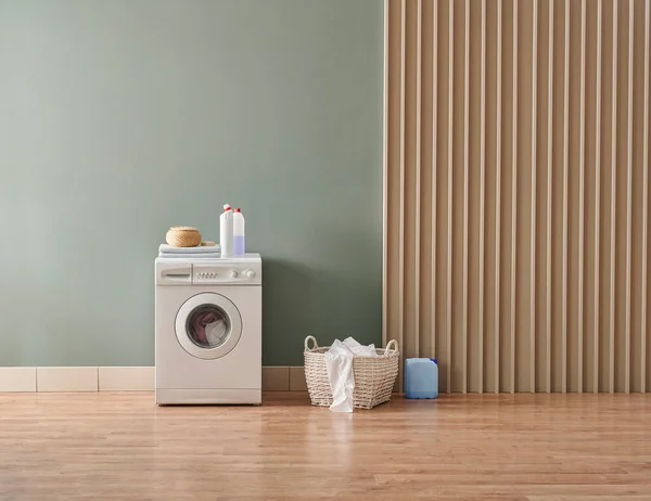 Washing Machine Green Wooden Wall Style Dirty Clothes Laundry Room — Stock Photo, Image