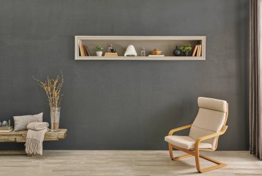 Dekoratif gri taş duvar ve arka planda sandalye ve ahşap bank tarzı.