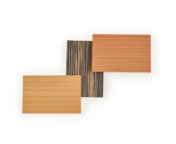 木製の寄木細工 木製のオブジェクトの異なるスタイルと色の分離白い背景の小さなサンプルのグループ — ストック写真