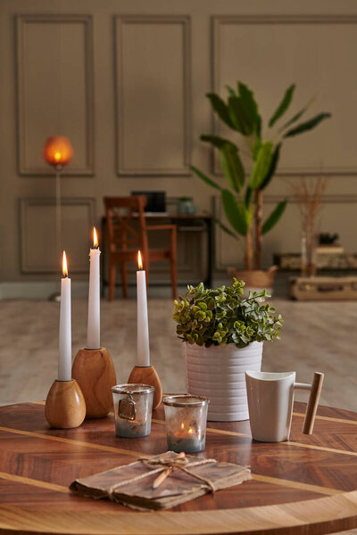White Candle Coffee Style Wood Table Decorative Working Desk Background — Stock Photo, Image