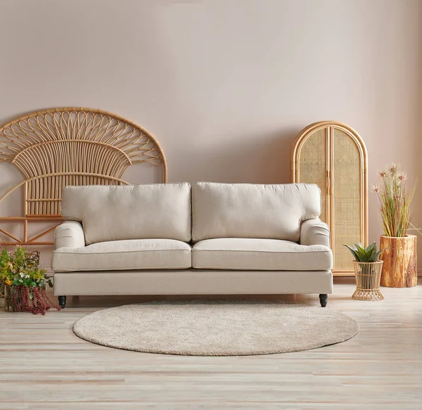 Ahşap mobilyalar, kanepe ve dolap tarzı, lamba süslemesi ve halı tarzı..