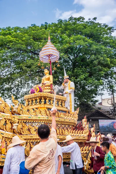 Chiang mai Songkran Festivali.