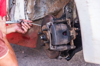Mekanik frenler değiştirme.