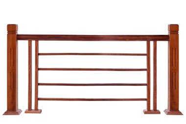 Tahta korkuluklar beyaz arka planda izole, kırpma yolu ile.