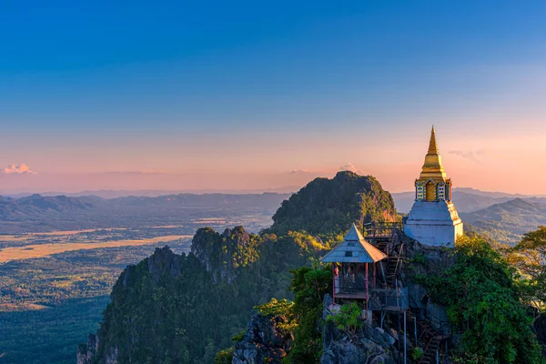 Chaloem Phra Kiat Phrachomklao Rachanusorn Tempio Praputthabaht Sudthawat Pha Daeng — Foto Stock