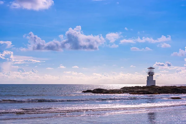 Пейзаж Светового Маяка Кхао Лак Голубом Небе Белым Облаком Пляже — стоковое фото