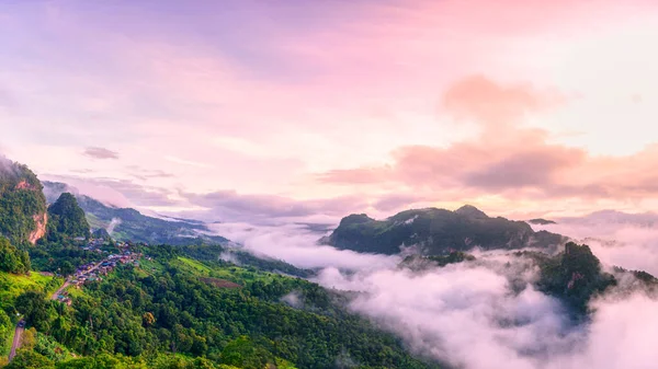 Утренний Туман Viewpoint Phu Pha Mok Baan Jabo Наиболее Любимое — стоковое фото