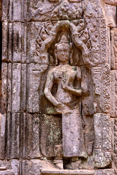 Деталь Барельефной Скульптуры Стена Древнего Храма Прома Районе Ангкор Сим — стоковое фото