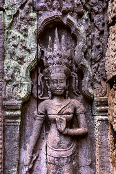 Detalhe Baixo Relevo Escultura Parede Antigo Templo Prohm Área Angkor — Fotografia de Stock