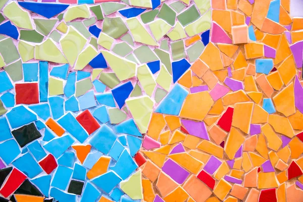 Colorful Mosaic Broken Tile Stone Decorating Wall Abstract Background — Stock Photo, Image