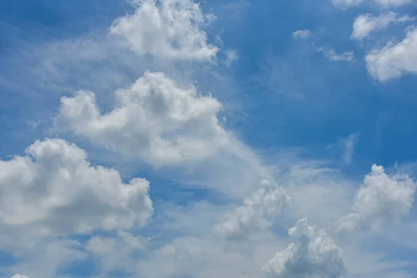 Indah Cumulus Awan Terhadap Langit Biru Siang Hari Cumulus Adalah — Stok Foto