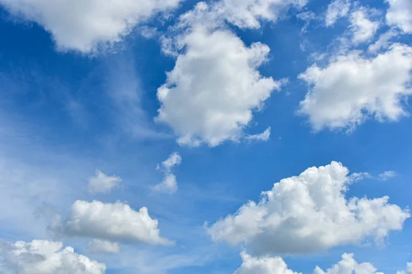 Beautiful White Clouds Blue Sky Background Puffy Fluffy White Clouds — Stock Photo, Image