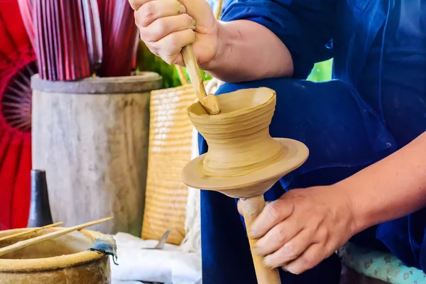 Potter working. — Stock Photo, Image