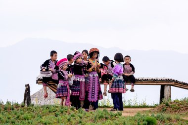 Hmong çocuk.