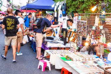 Semt pazarı yürüyüş.