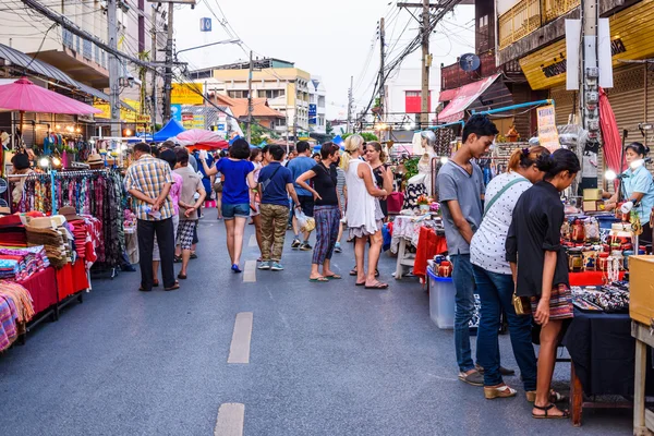 Wandelen straat markt. — Stockfoto