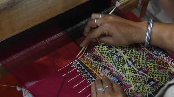 Coton traditionnel tissé . — Video