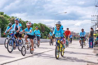 Annem için bisiklet.