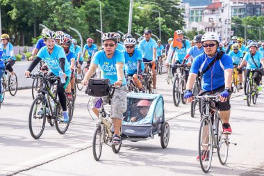 Annem için bisiklet.