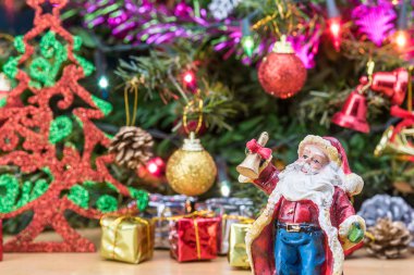 Noel ağacı süslemeleri.