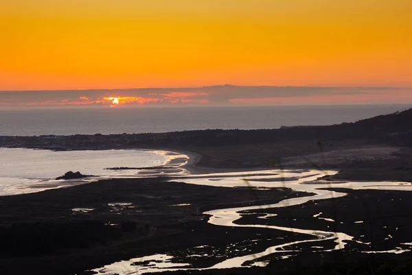 Захід Сонця Гирлі Річки Артес Атлантичному Океані Галісії Іспанія Гра — стокове фото