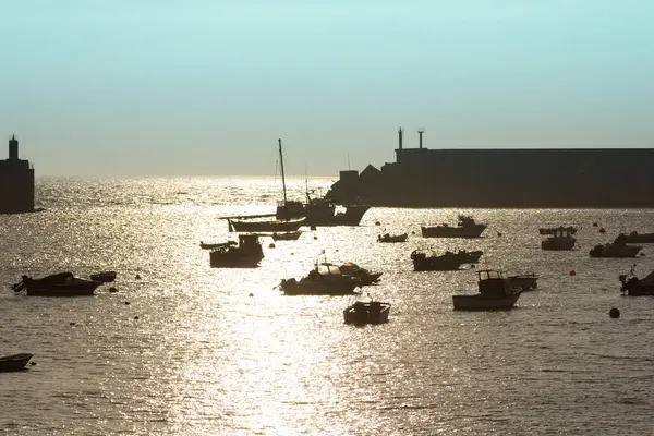 西班牙加利西亚La Guardia镇的一个平静的小渔港 — 图库照片