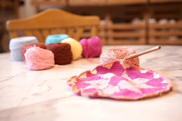 Crochet Thread Group Many Colors Studio Handicraft School Background Needles — Stock Photo, Image