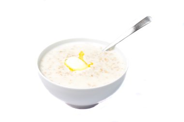 Tereyağı bir tabak yulaf ezmesi