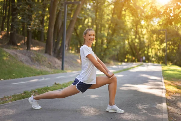 Woman Runner Stretching Legs Exercising Summer Park Morning Middle Age — Stock Photo, Image