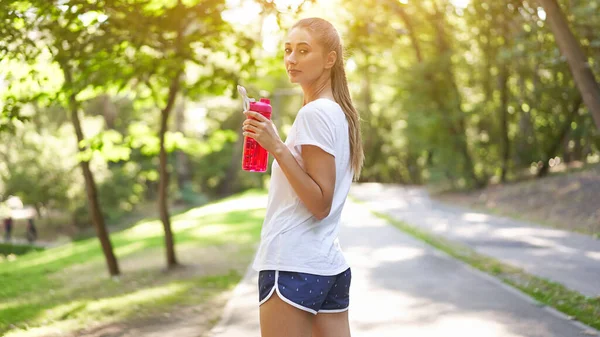 Woman Drink Water Red Bottle Morning Workout Young Athletic Female — Stock Photo, Image