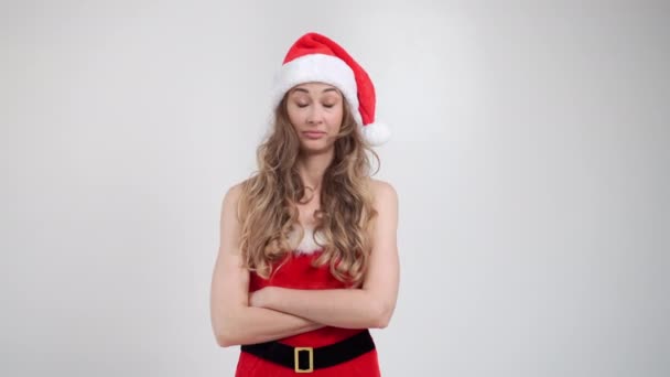 Weihnachtsurlaub Kaukasische Weibchen erinnern sich an etwas und Gesicht Palme — Stockvideo