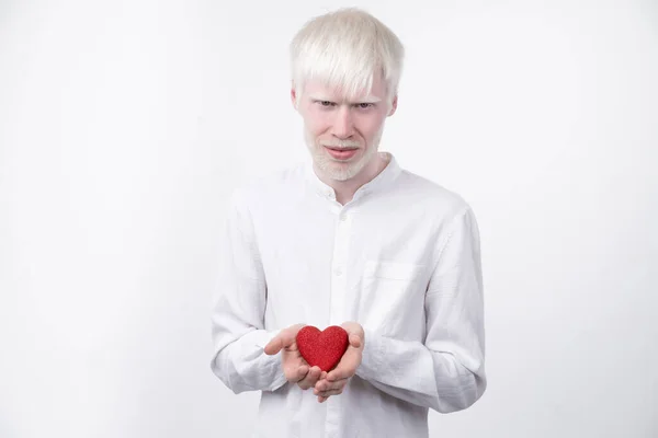 Albinismo Albino Homem Estúdio Vestido Shirt Isolado Fundo Branco Desvios — Fotografia de Stock