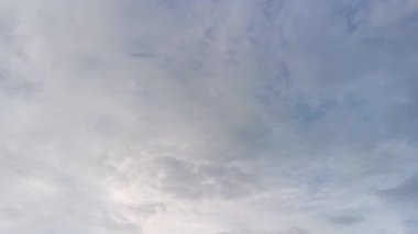 Güzel sabah gökyüzünün görüntüleri.