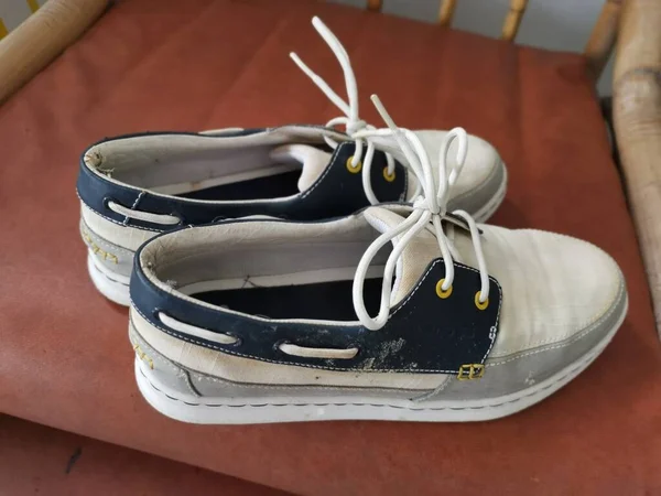 Man Casual Old Footwear Display — Stock Photo, Image