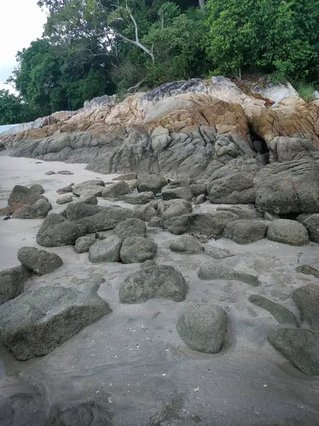 Landschaft Des Schönen Felsigen Strandes — Stockfoto