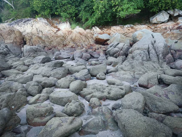 Cenário Bela Praia Rochosa — Fotografia de Stock