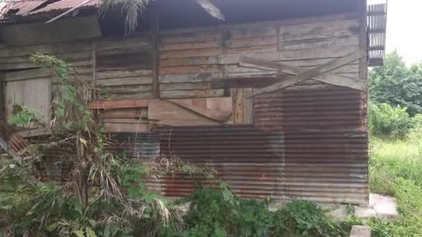 Opuszczony Zewnętrzny Stary Drewniany Budynek Ściany Tekstury Osprzętu — Wideo stockowe