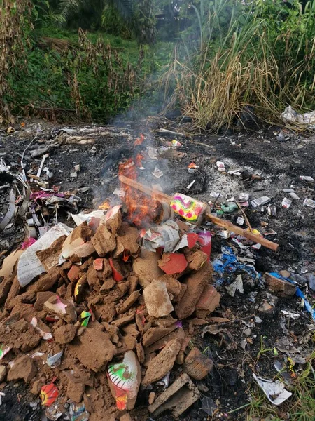 Open Rubbish Burning Rural Roadside — Stock Photo, Image