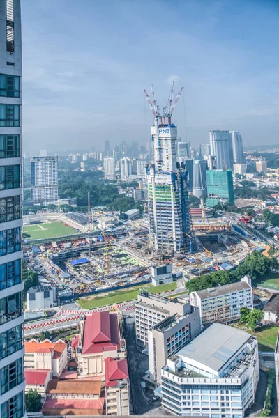 말레이시아의 쿠알라룸푸르입니다 2020 말레이시아 콸라룸푸르의 센트럴 타워에 페트로나스 근처의 파노라마 — 스톡 사진
