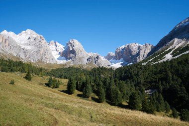 Rocky dağ manzarası, Dolomitler, İtalya