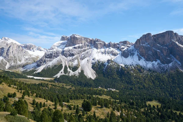 Rocky mountain scenery, Dolomieten, Italië — Stockfoto